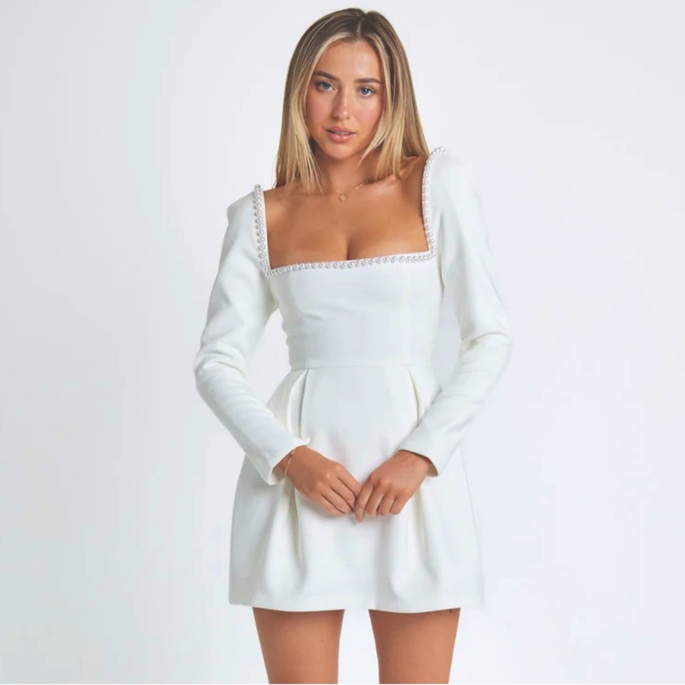 oddmuse ultimate muse pearl dress white